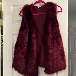 Burgundy/black Cherry faux fur vest with pockets!